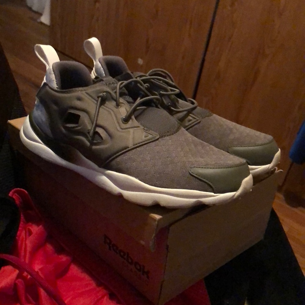 Sneakers
